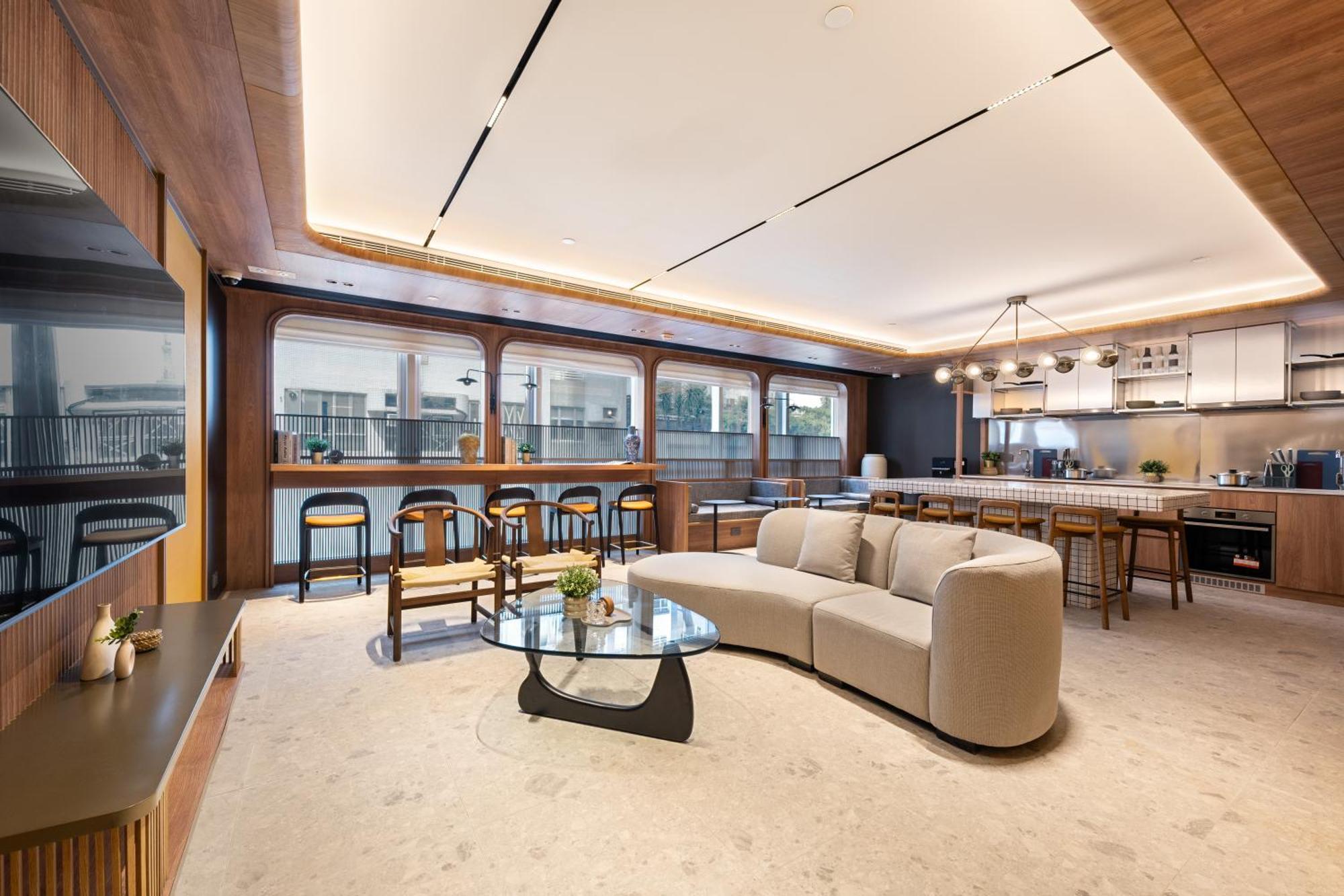 Dash Living On Queen'S Hong Kong Exterior photo
