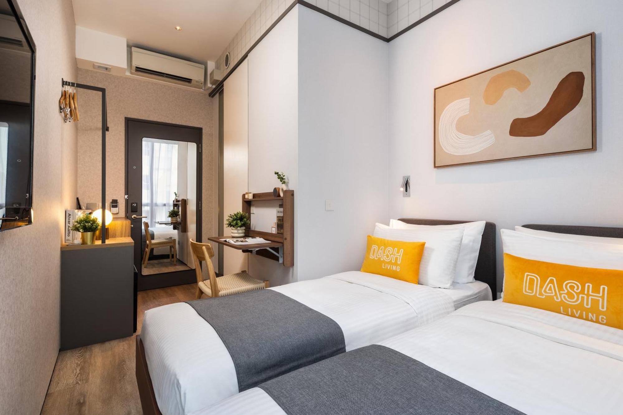 Dash Living On Queen'S Hong Kong Exterior photo